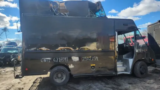 Picture of 2010-freightliner-mt45-chassis-truck-delivery